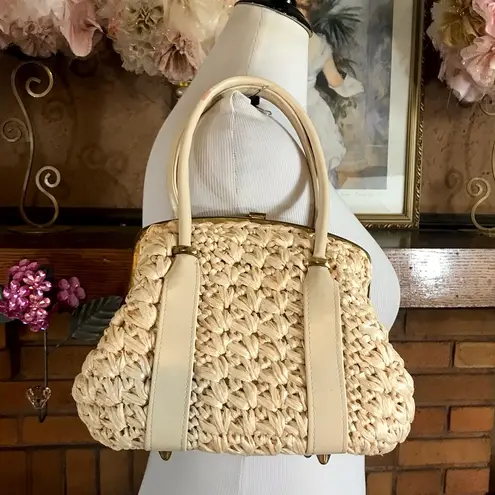 GAYMODE VINTAGE 1960'S IVORY STRAW FRAME HAND BAG WITH FAUX LEATHER ACCENTS Gold