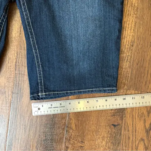 Boohoo FAMOUS GAZOZ knee length denim short, plus size 18, NWT