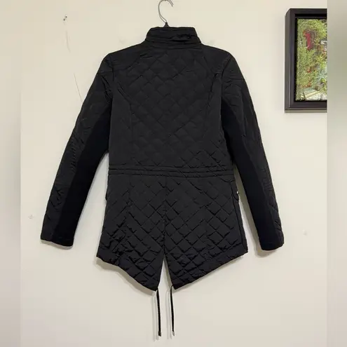 BCBGeneration Quilted Anorak jacket Black Pockets Zip and Snaps Closure size XS