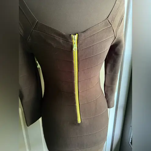 Y2K INC International Concepts black banded stretch zipper dress, size large Yellow