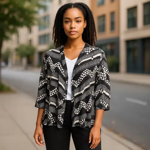 Circles and Cycles Womens Overpiece One Size Black Beige Geometric Open Front Black