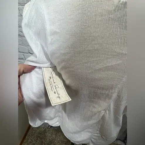 French Laundry NWT white tie front shirt small