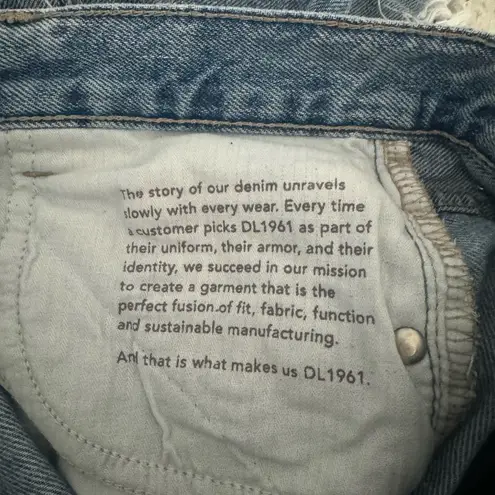 DL1961  Emilie Straight Ultra High Vintage Ankle Super Light Shredded Jeans 24