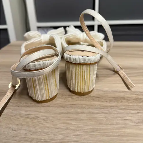 Mucccute Pleated Bow Block Heel Sandals White Size 9.5