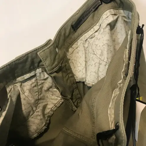 Camouflage AR & J. women's size 26 US (40 IT) army green patterned JULIE R pants