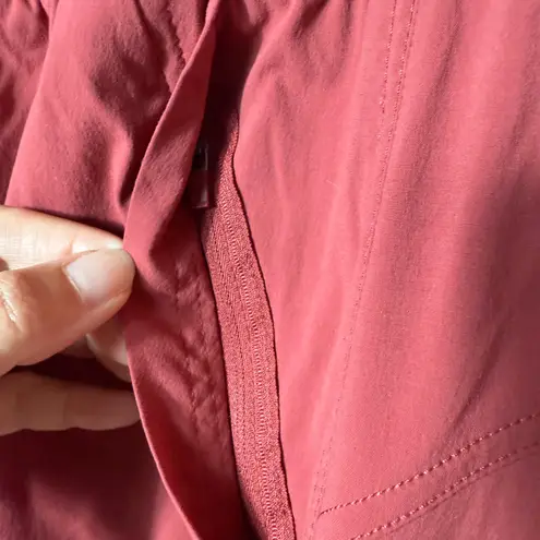 Eddie Bauer Women's Sightscape Horizon Stretch Pull-On Joggers SZ 16 Burgundy Red Athleisure