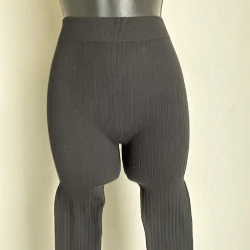 Colorful sz ONE SIZE black thermal thick legging NWT