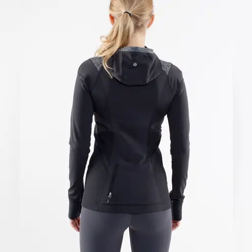 Lululemon Run: For It Pullover size 12