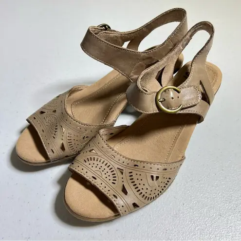 Westport Earth 7W Carson  Taupe Leather Open Toe Heeled Sandals