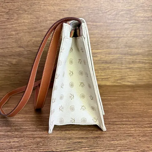 Vintage 2000s Kenzia By KU Italian Ivory Coated Canvas Leather Shoulder Bag Y2K Tan