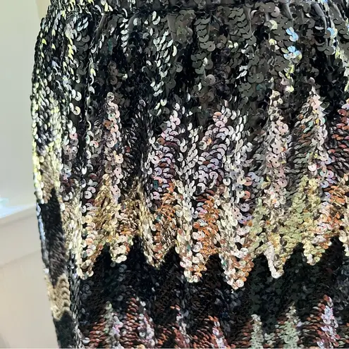 Jack Bryan Depuis Vintage Sequined Maxi Skirt in Chevron Pattern XS waist Black Size undefined