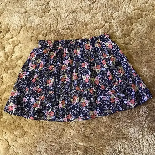 Loft Petites Feminine Floral Ruffled Mini Skirt