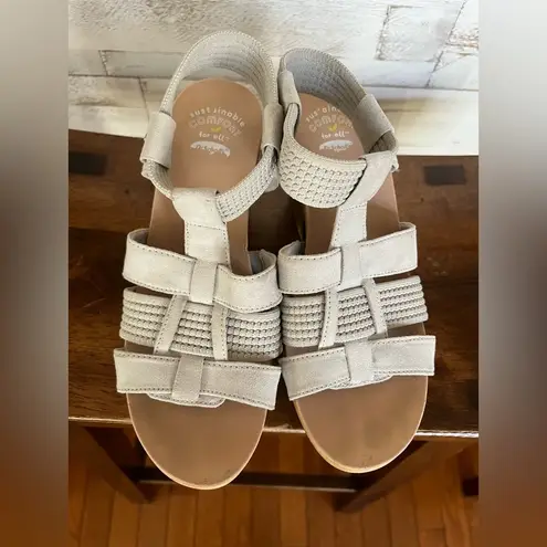 Dr. Scholl's women’s Blossom Vapor Grey block sandals in size 7. Gray