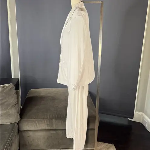 Women’s White Velvet Double Breasted Formal 2