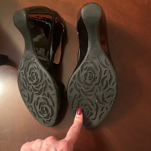 Taryn Rose sandals size 9.5 wedge Black patent strapoy Women's Shoes like new