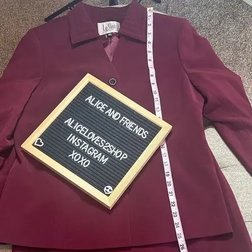 Le Suit Vintage Le Suit Classic Skirt Set