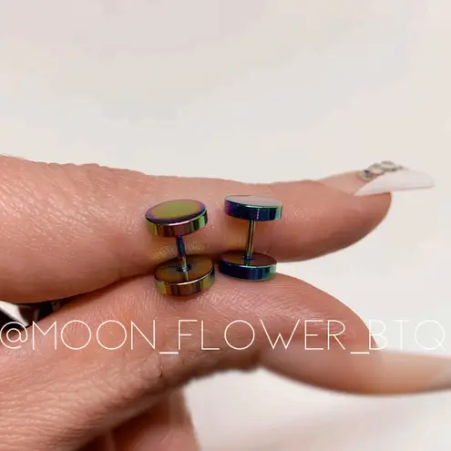 Rainbow Flat Barbell Earrings 8mm Green