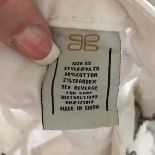 Klique B  Jean shorts