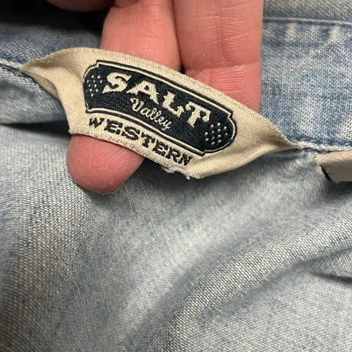 Salt Valley Western Denim Button Down Shirt Womens Small Light Wash Rodeo Blue