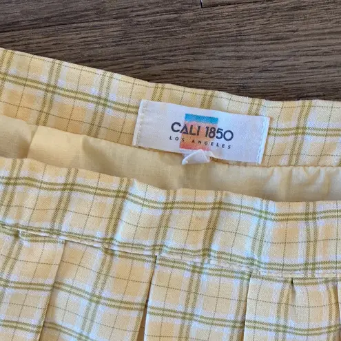 Cali 1850 | High Waisted Plaid Pleated Mini Skirt Yellow sz XS