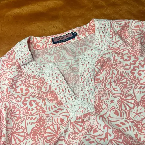 Vineyard Vines  Tunic Starfish Shell Seahorse logo print Pink and white medium
