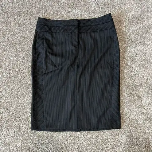 Bebe  Women pencil skirt Size 6.