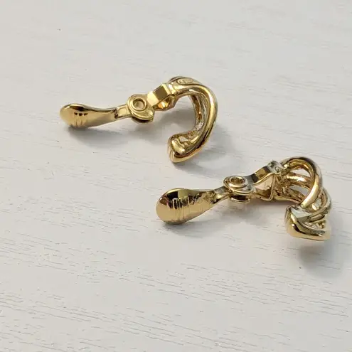 Vintage Clip On Earrings