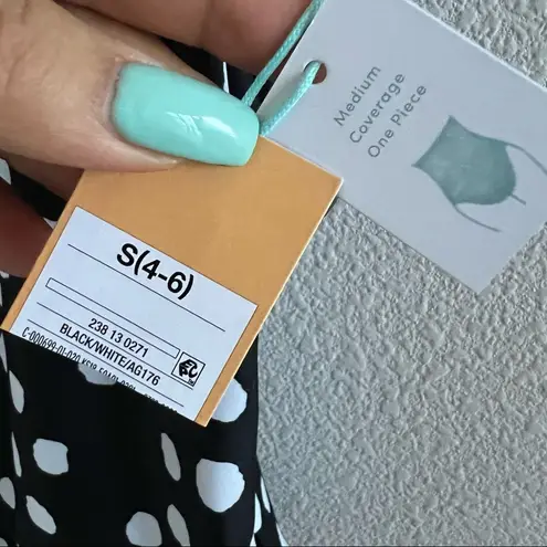 Kona Sol NWT Dot Modern One Piece Swimsuit Black and White Medium Coverage Small