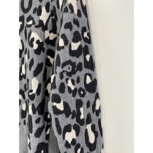 Stella & Dot Side Button Sweater Size L Leopard Merino Wool Gray Closet Staple
