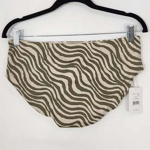 Green and Tan Swim Bottom NWT Medium Green Stripe Andie Swim Bikini Bottom - Image 4