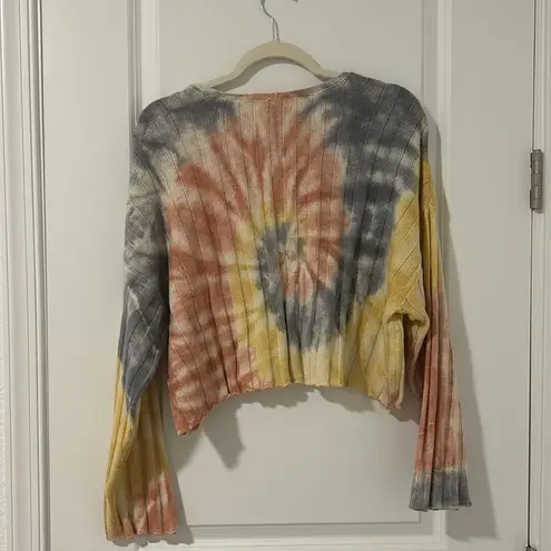 American Eagle  V-Neck Tie Dye Ribbed Crop Knit Sweater Flare Sleeve Size Medium