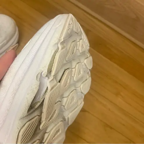 Hoka Clifton 9 Women's Sneakers in White