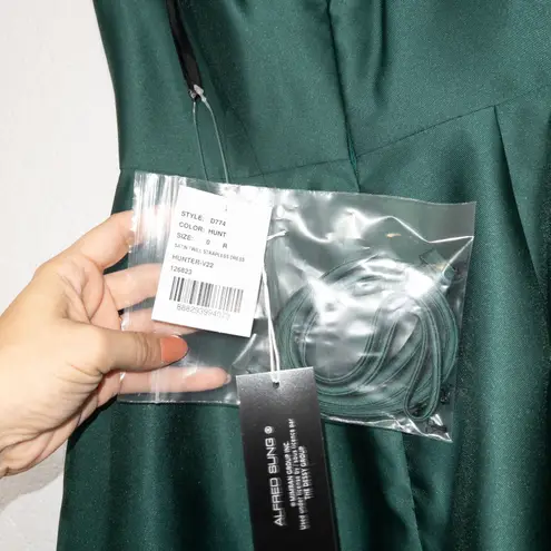 Alfred Sung NWT Hunter Green Strapless Notch Neck Satin Gown Size 0