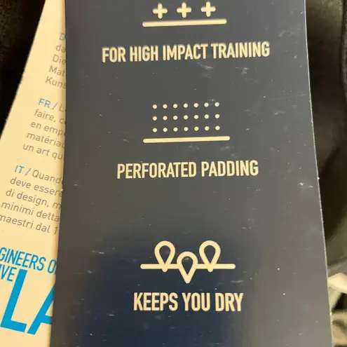 NWT ODLO Sports Bra XS Black High Support Training Padded Zip Front Gym Fitness