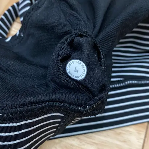 Lululemon Energy Bra Long Line in Mod Stripe Black & White Size 4