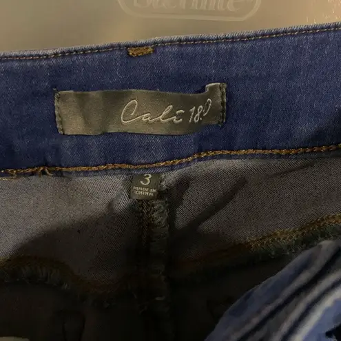 Cali jean shorts size 3 Blue