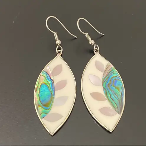 Vintage Alpaca Mexico Handcrafted MOP Abalone Inlay Mexican Silver Earrings 7g Green