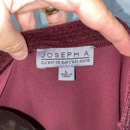 Joseph A Women L crewneck Sweater w/shimmer sheer lining W/cross flare back