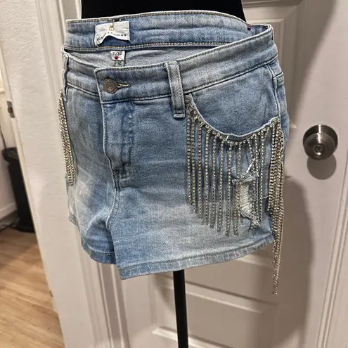 Austin Landing Light Wash Rhinestone Fringe Jean Shorts low rise size 11/30