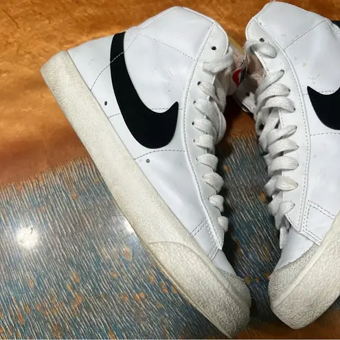 Nike  Blazer Mid ‘77 Vintage White Black Sneakers basketball foam tongue 7.5