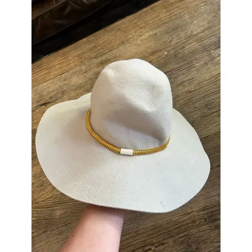 Hat Attack Glam Hat Beige & Chain Womens Size OS