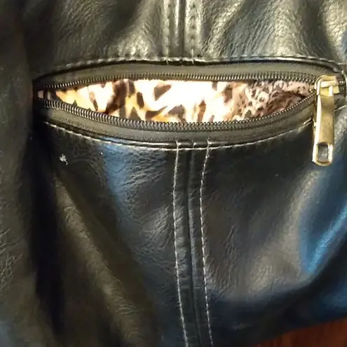 Large Hobo Style Black Handbag