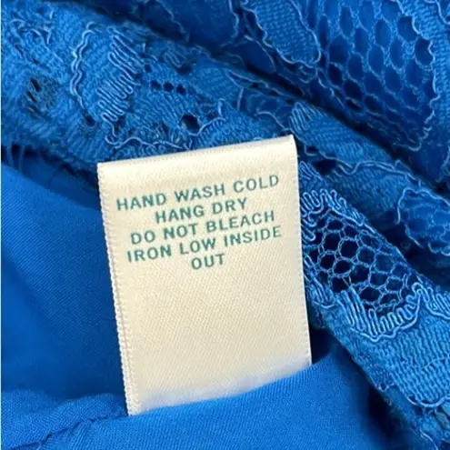 Pim + Larkin Griffin Boatneck Eyelash Lace Top Women’s Size Small in Royal Blue