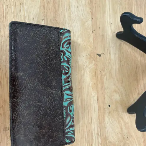 Patricia Nash women's Turquoise Tooled Crossbody Bag wallet Leather