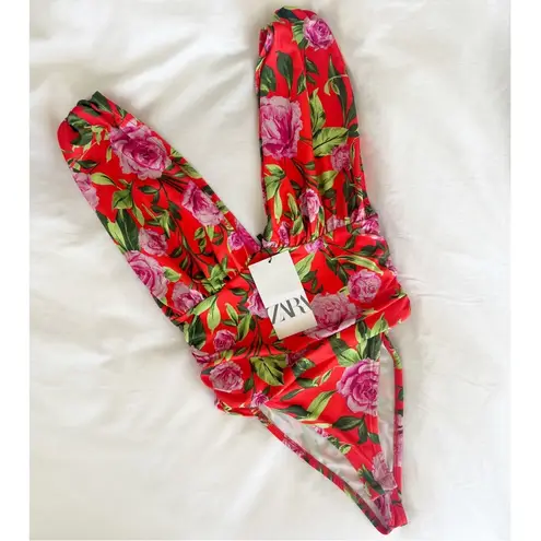 ZARA NWT •  Floral Bodysuit