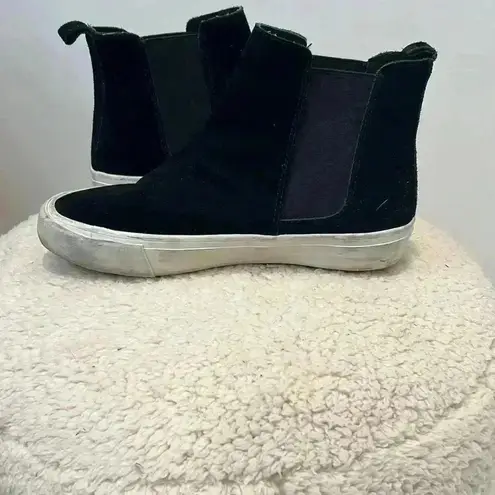 Seavees black Laguna Chelsea boot suede size 8.