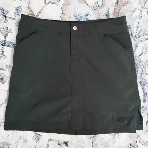 The North Face  Size 2 Black Women's Apex Skort Hiking Tennis Skirt