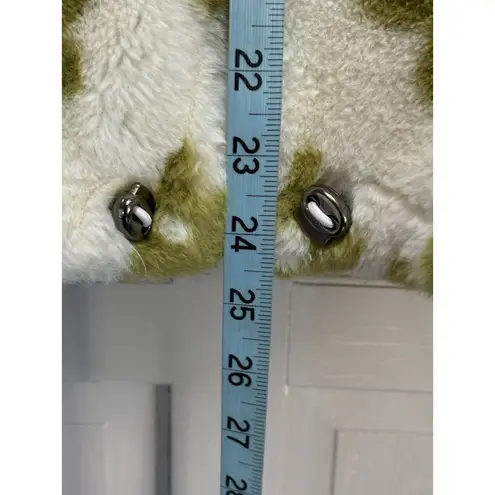 KYOYO Fuzzy Long Sleeve Zip Up Crop Ivory/Green Flowers Jacket Size XL Soft Green