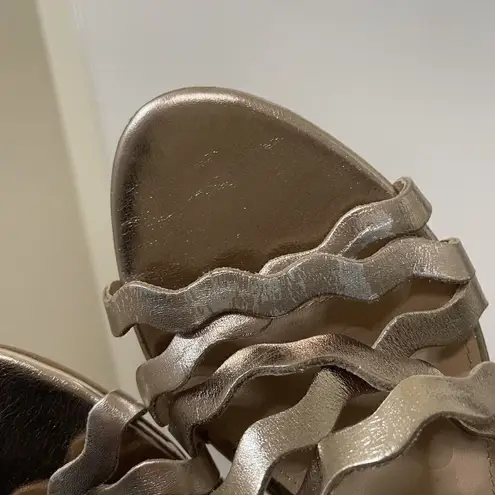 BODEN Champagne gold metallic zig zag strappy sandals size EU 40 Gold
