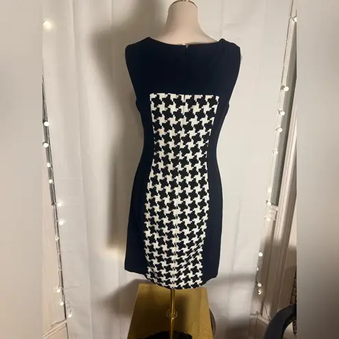 Suzi Chin for Maggy Boutique Black White Houndstooth Sheath Dress Size 6